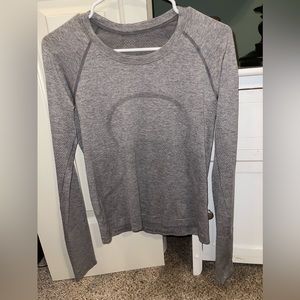 Swiftly Tech Grey Long-Sleeve Shirt 2.0 *Race length